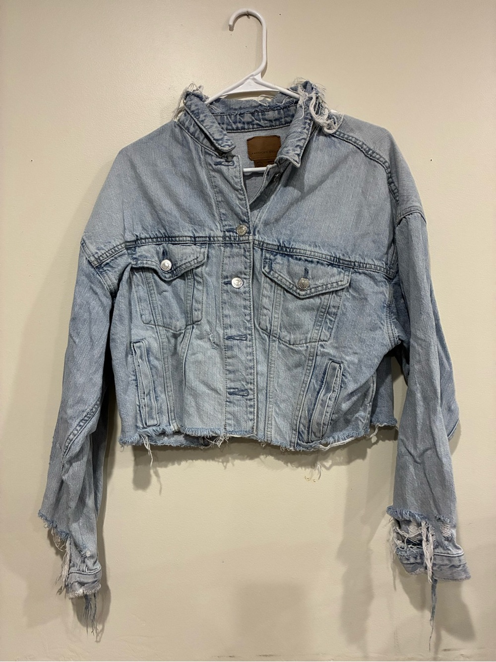 American Eagle Outfitters Light Blue Distressed Cropped Denim Jacket
